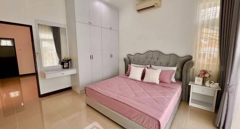 For sale 3 bedrooms house in East Pattaya, Pattaya
