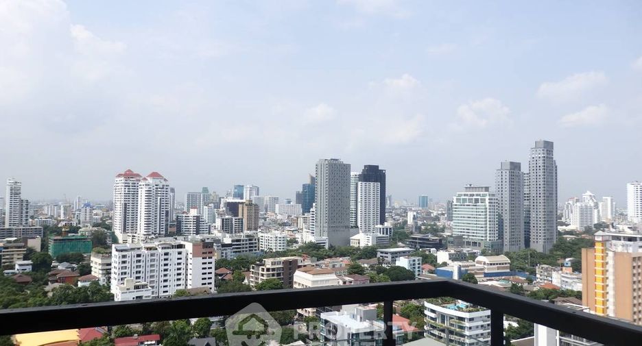For sale 2 bedrooms condo in Khlong Toei, Bangkok