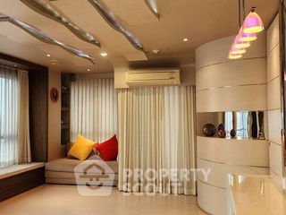 For sale 1 Beds condo in Huai Khwang, Bangkok