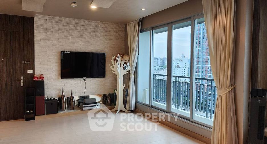 For sale 1 bed condo in Huai Khwang, Bangkok