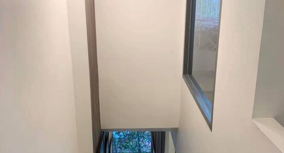 For rent 1 bed condo in Phra Khanong, Bangkok