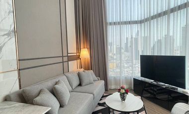 Condo en alquiler de 2 habitaciones en Bang Rak, Bangkok