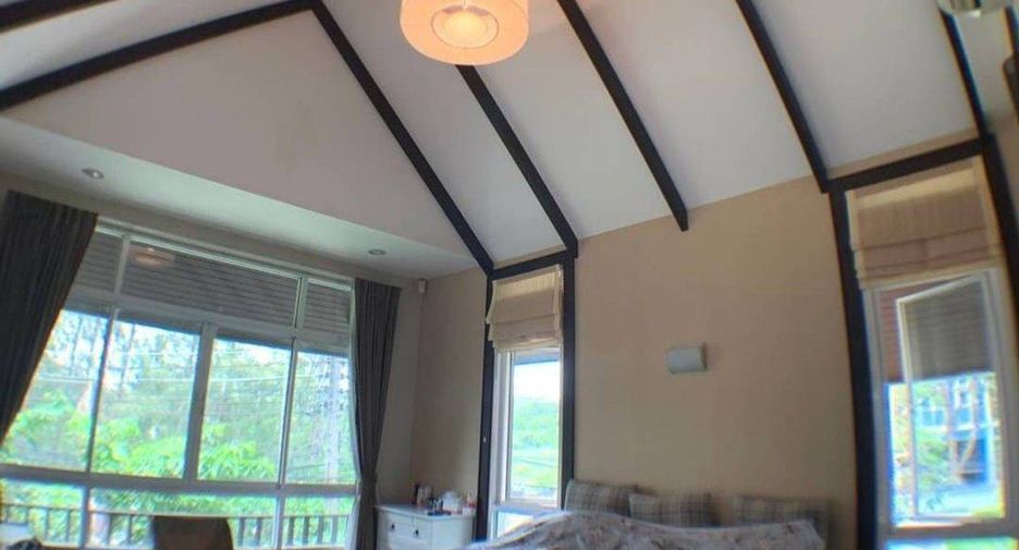 À vendre 3 chambres maison à Si Racha, Chonburi