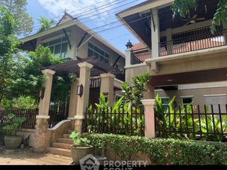 À vendre 3 chambres maison à Si Racha, Chonburi