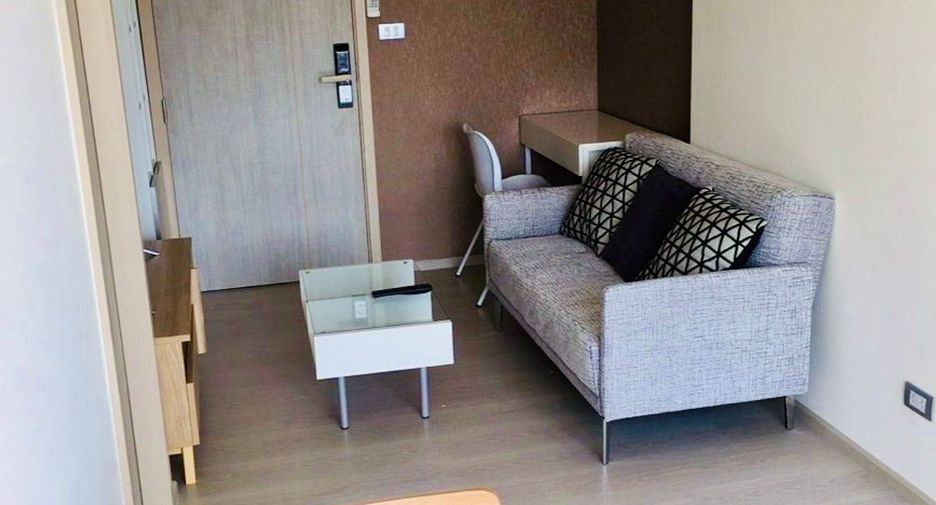 For sale 1 bed condo in Khlong Toei, Bangkok