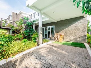 For sale 4 bedrooms house in Bang Saray, Pattaya