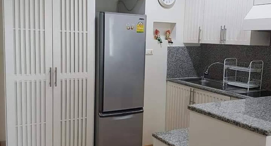 For rent 2 bedrooms condo in Ratchathewi, Bangkok