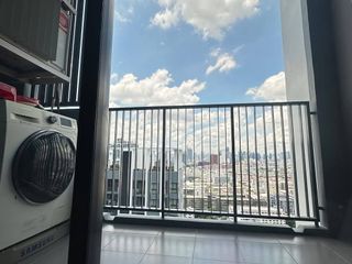 Wohnung zur Miete mit 2 Zimmer in Huai Khwang, Bangkok