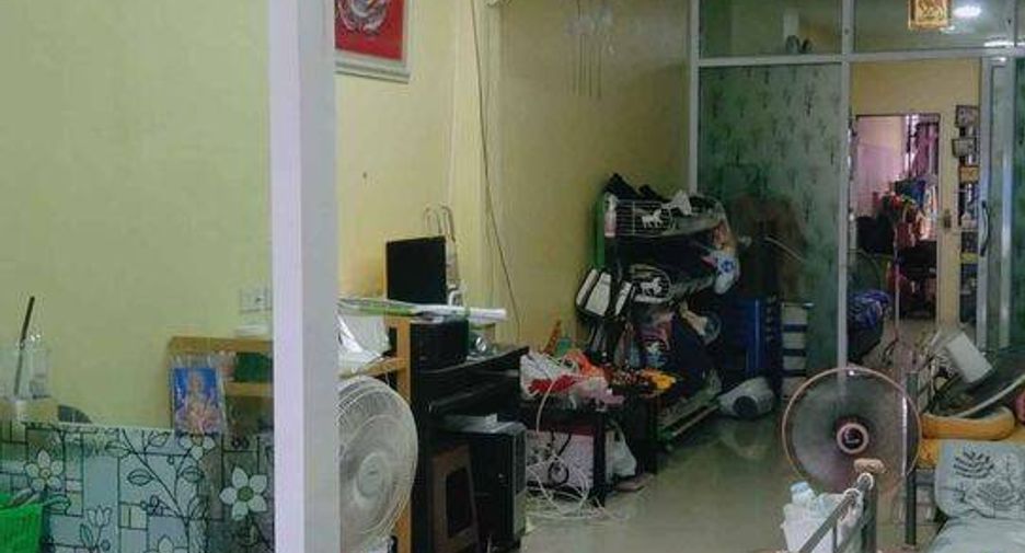For sale 2 bedrooms townhouse in Mueang Chon Buri, Chonburi