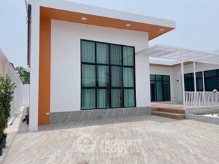 For sale 3 bedrooms house in Sattahip, Chonburi