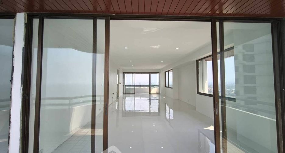 For sale 2 bedrooms condo in Sattahip, Chonburi