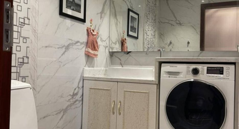 For sale 2 bedrooms condo in Din Daeng, Bangkok
