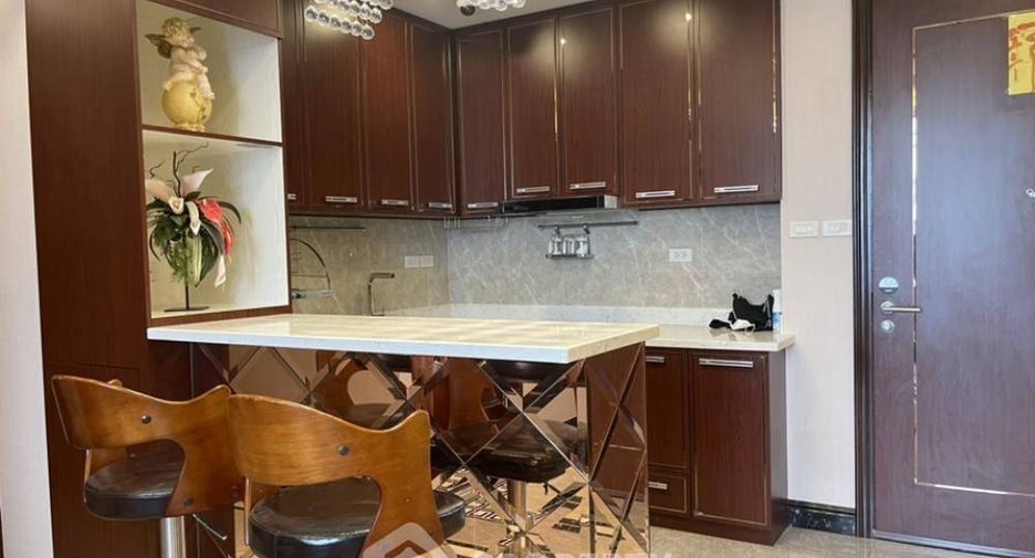 For sale 2 bedrooms condo in Din Daeng, Bangkok