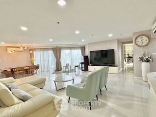 出售 4 卧室 公寓 在 Huai Khwang, 曼谷
