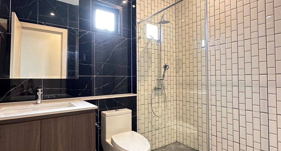For sale 3 bedrooms villa in East Pattaya, Pattaya