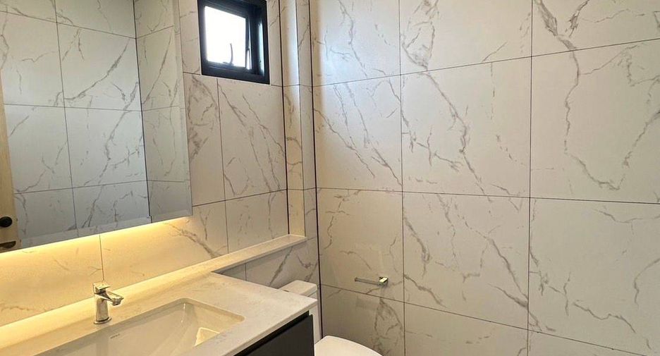For sale 3 bedrooms villa in East Pattaya, Pattaya