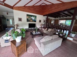 Haus zum Kauf mit 4 Zimmer in East Pattaya, Pattaya