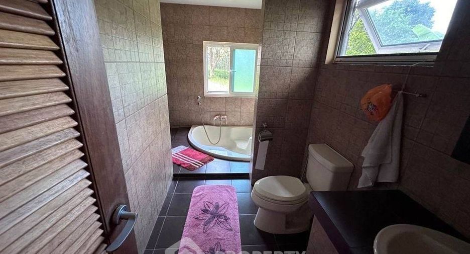 Haus zum Kauf mit 4 Zimmer in East Pattaya, Pattaya