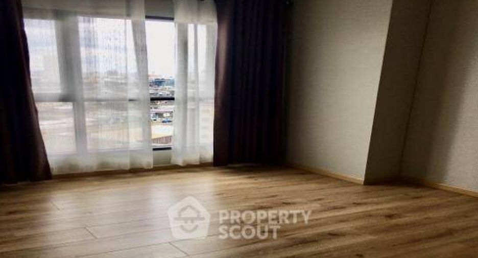 For sale 2 bedrooms condo in Bang Phlat, Bangkok