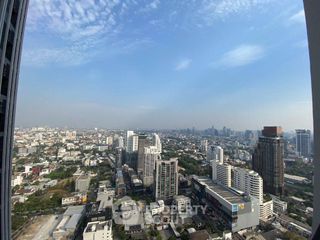 For sale 2 ベッドルーム condo in Watthana, Bangkok
