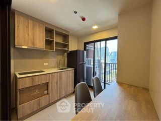 Condo en alquiler de 1 habitaciones en Huai Khwang, Bangkok