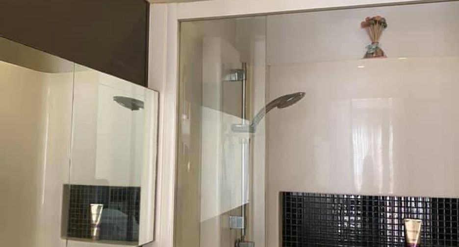For sale 1 bed condo in Phra Khanong, Bangkok