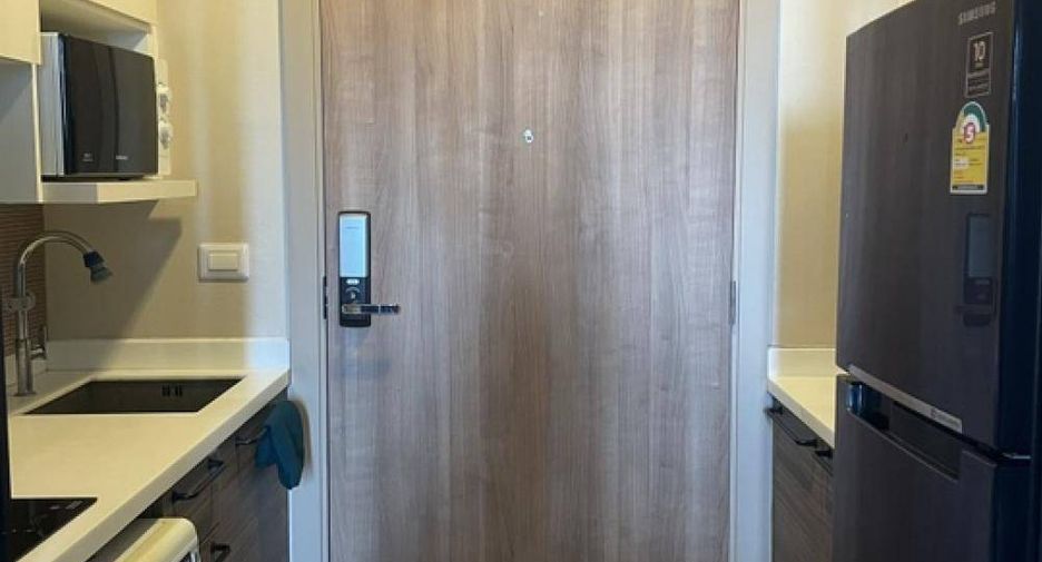 For sale 1 bed condo in Huai Khwang, Bangkok