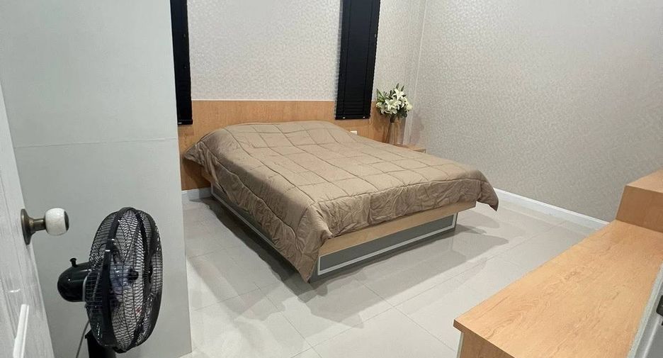 Haus zur Miete mit 3 Zimmer in Huay Yai, Pattaya