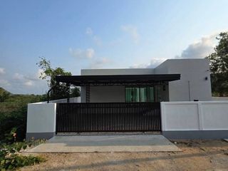 À vendre 3 chambres maison à Sattahip, Chonburi