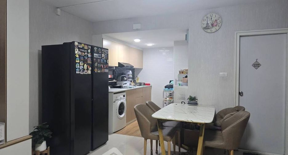 Condo en venta de 2 habitaciones en Yan Nawa, Bangkok
