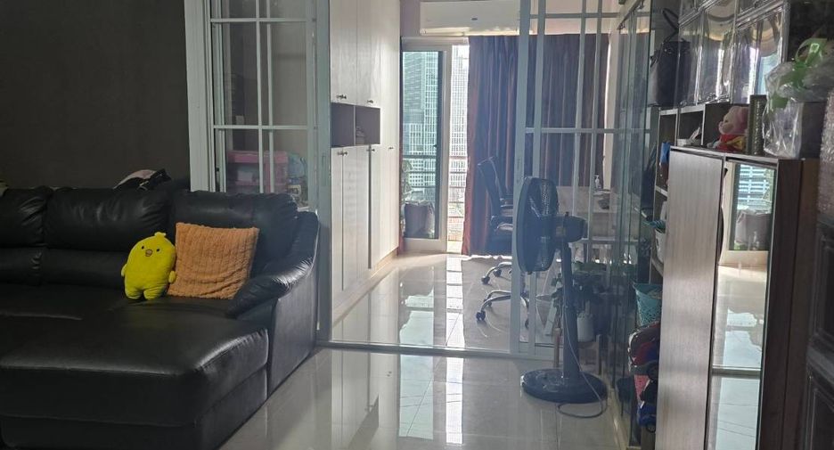 Condo en venta de 2 habitaciones en Yan Nawa, Bangkok