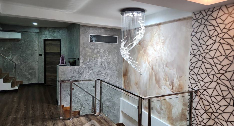 Reihenhaus zum Kauf mit 2 Zimmer in Pratumnak, Pattaya