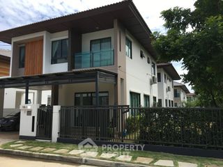 Haus zum Kauf mit 4 Zimmer in Sai Mai, Bangkok