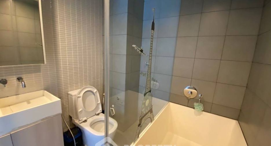 For rent 2 bedrooms condo in Phaya Thai, Bangkok