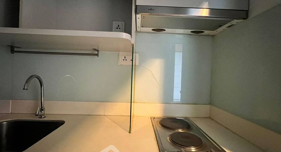 For sale 2 bedrooms condo in Phra Khanong, Bangkok