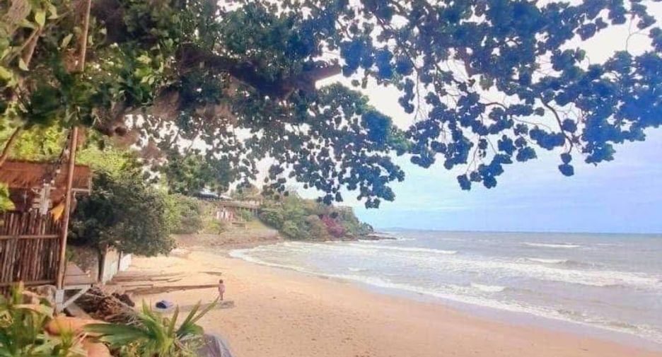 For sale 5 bedrooms villa in Bang Lamung, Chonburi