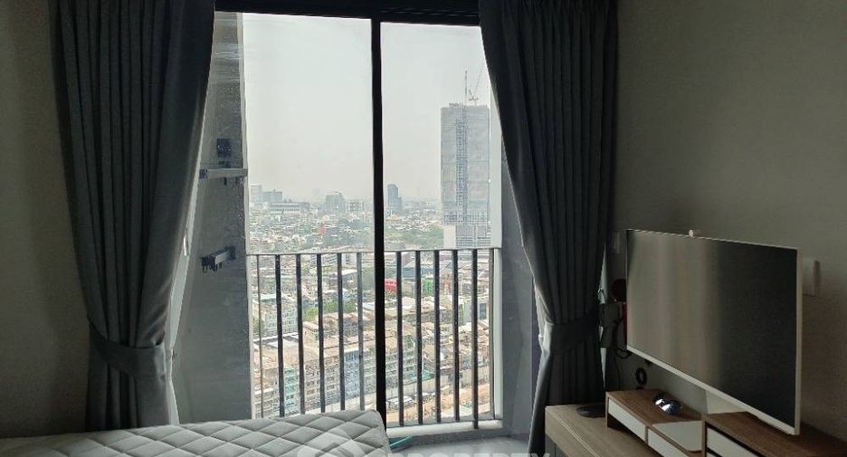 For sale 2 bedrooms condo in Bang Rak, Bangkok
