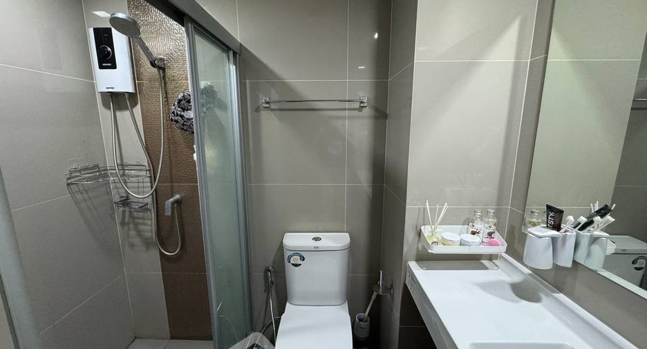 For sale 1 bed condo in Khlong San, Bangkok