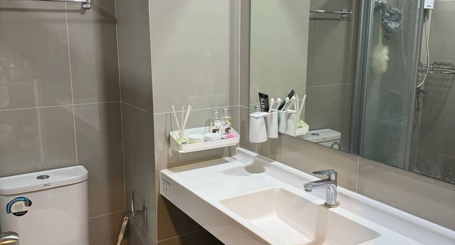 For sale 1 bed condo in Khlong San, Bangkok