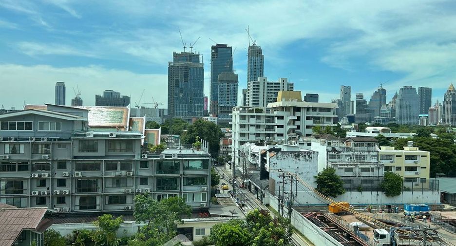 For sale 2 bedrooms condo in Pathum Wan, Bangkok