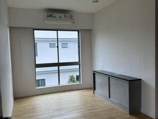 For sale 4 bedrooms townhouse in Khan Na Yao, Bangkok