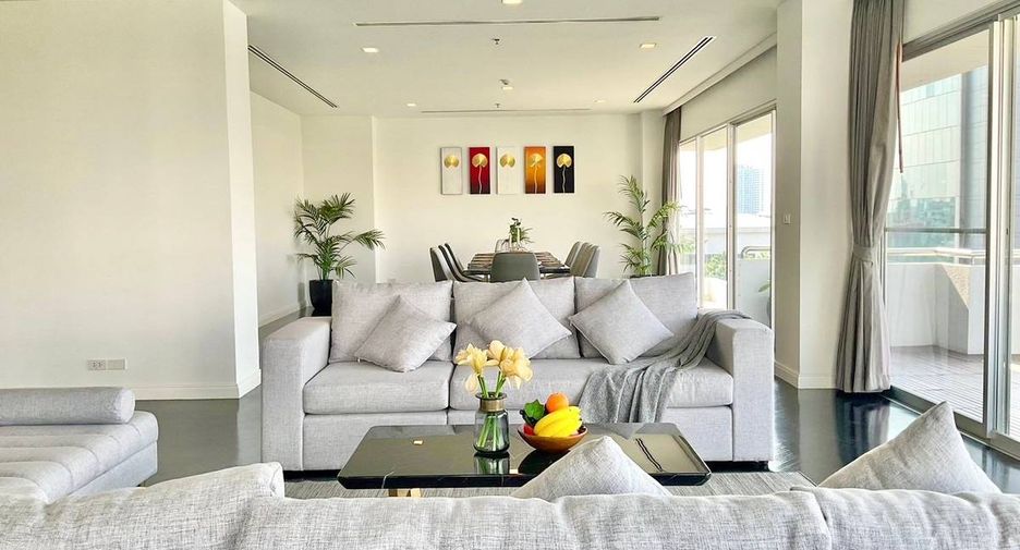 For rent 4 bedrooms apartment in Sathon, Bangkok