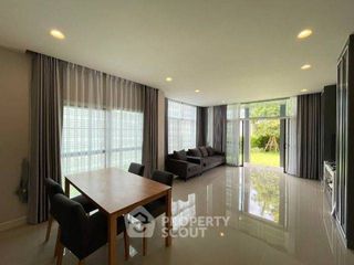 Casa en venta de 3 habitaciones en Prawet, Bangkok