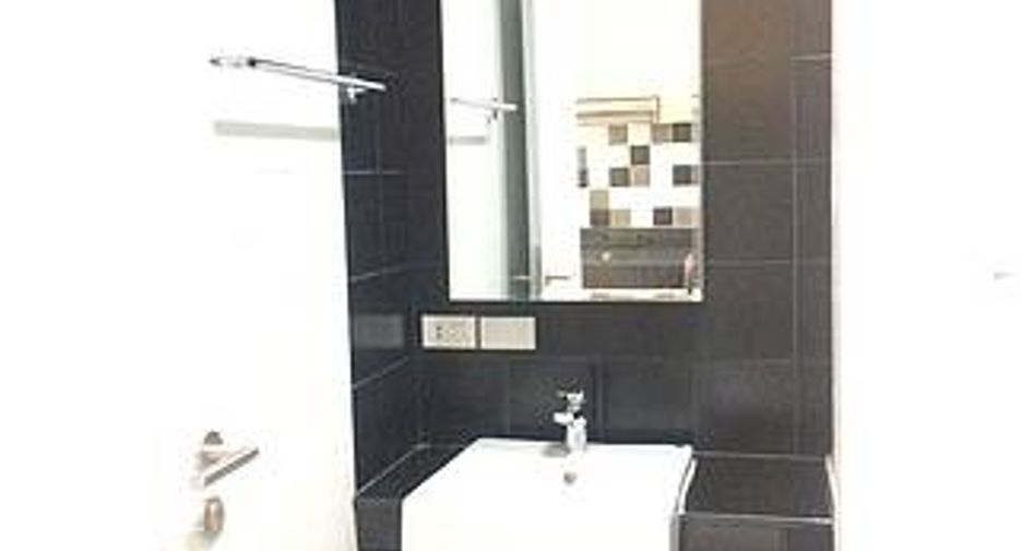 Apartamento en alquiler de 1 habitaciones en Khlong Toei, Bangkok