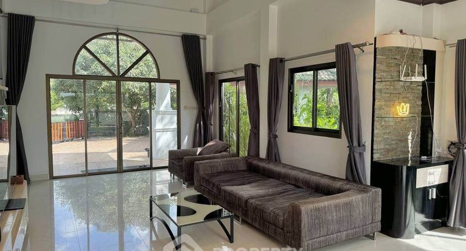 For sale 4 bedrooms house in Sattahip, Chonburi
