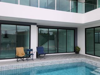 For rent and for sale 4 bedrooms house in Bang Lamung, Chonburi