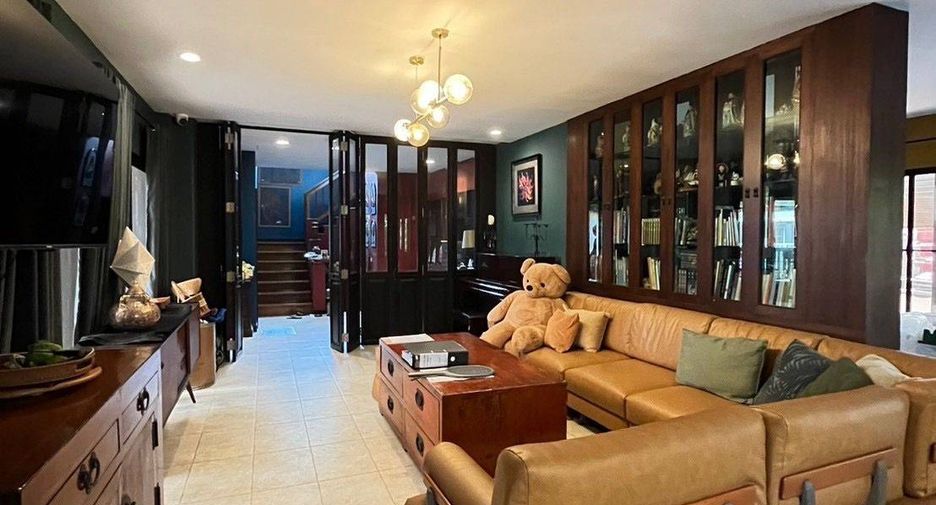 Продажа 4 спальни дом в Банг Кхен, Бангкок