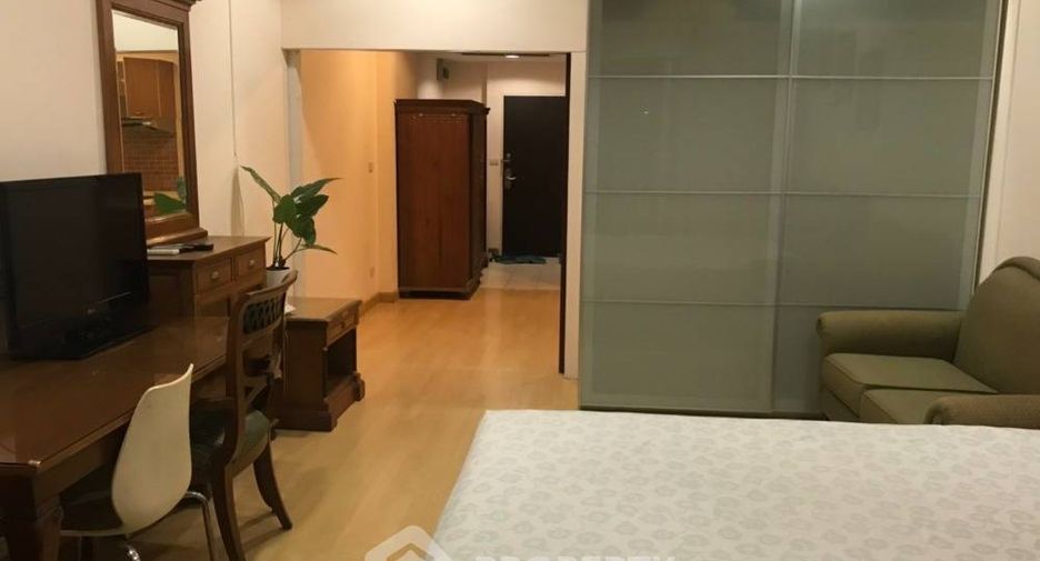 For sale 1 bed condo in Pathum Wan, Bangkok