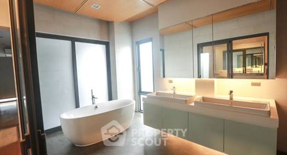 For sale 5 bedrooms house in Bang Sue, Bangkok