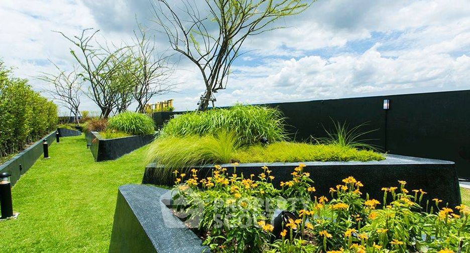 For sale 2 bedrooms condo in Bang Phlat, Bangkok